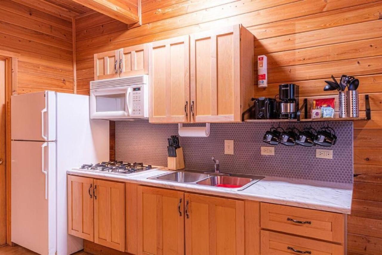 Cabin #3 Rainbow Trout - Pet Friendly- Sleeps 6 - Playground & Game Room Payson Kültér fotó
